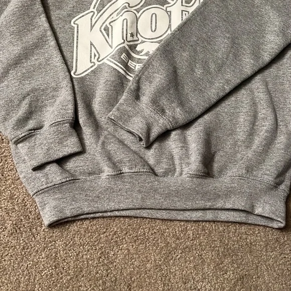 KNOTTS BERRY FARM KIDS HEATHER CREWNECK SWEATSHIRT SIZE MEDIUM - Picture 6 of 9